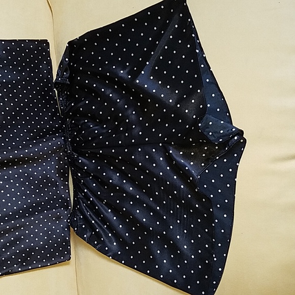Morgan taylor black and white dot satin shortie pajamas, size medium. - Picture 3 of 6
